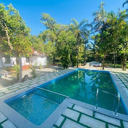 Babira Brookside Heritage Resort คุมาราคม ภายนอก รูปภาพ