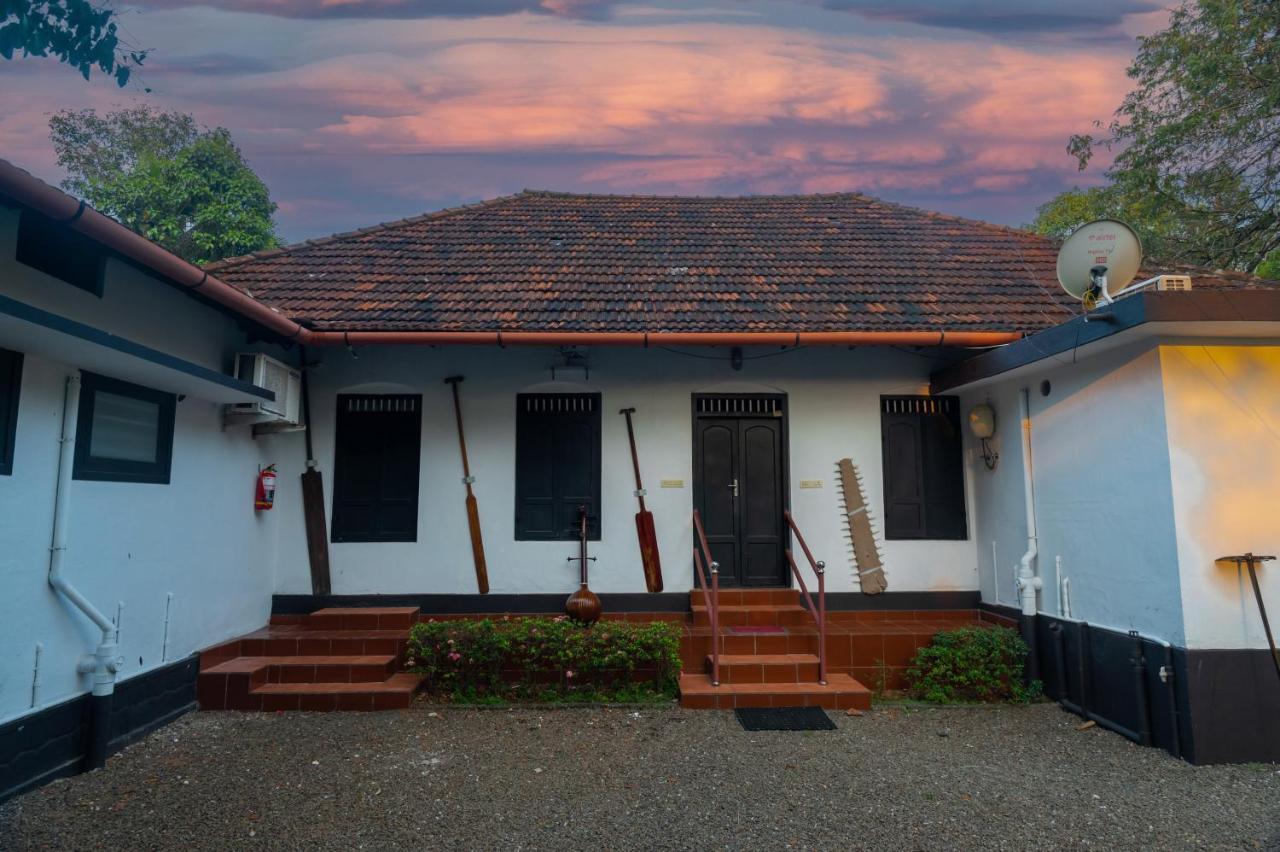 Babira Brookside Heritage Resort คุมาราคม ภายนอก รูปภาพ