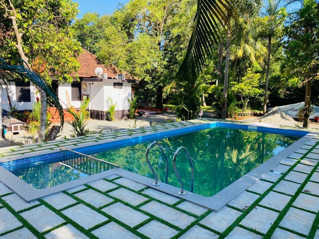 Babira Brookside Heritage Resort คุมาราคม ภายนอก รูปภาพ