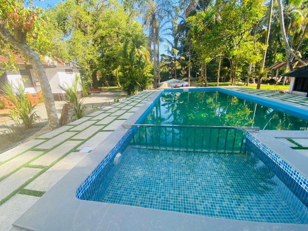 Babira Brookside Heritage Resort คุมาราคม ภายนอก รูปภาพ