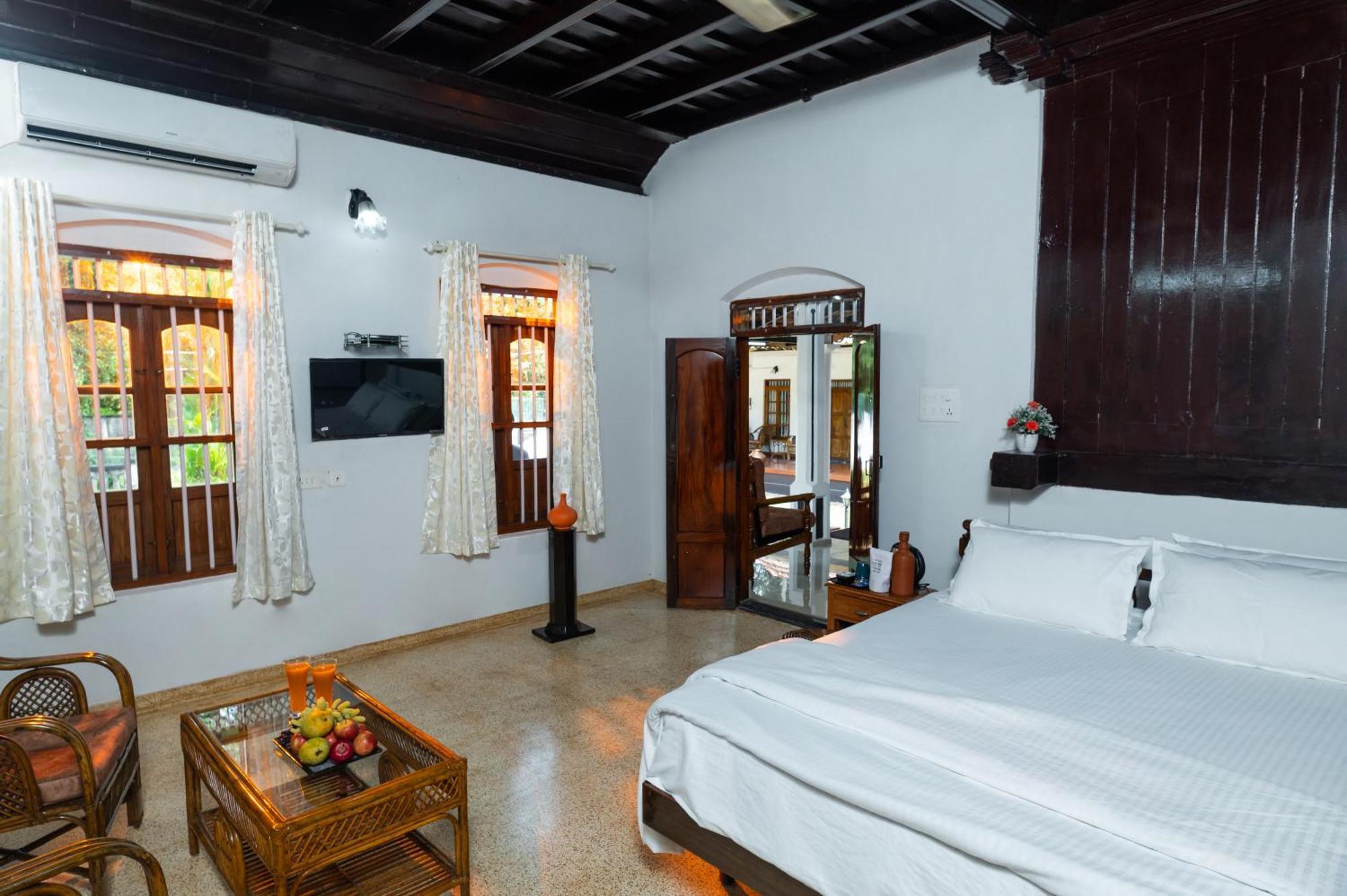 Babira Brookside Heritage Resort คุมาราคม ภายนอก รูปภาพ