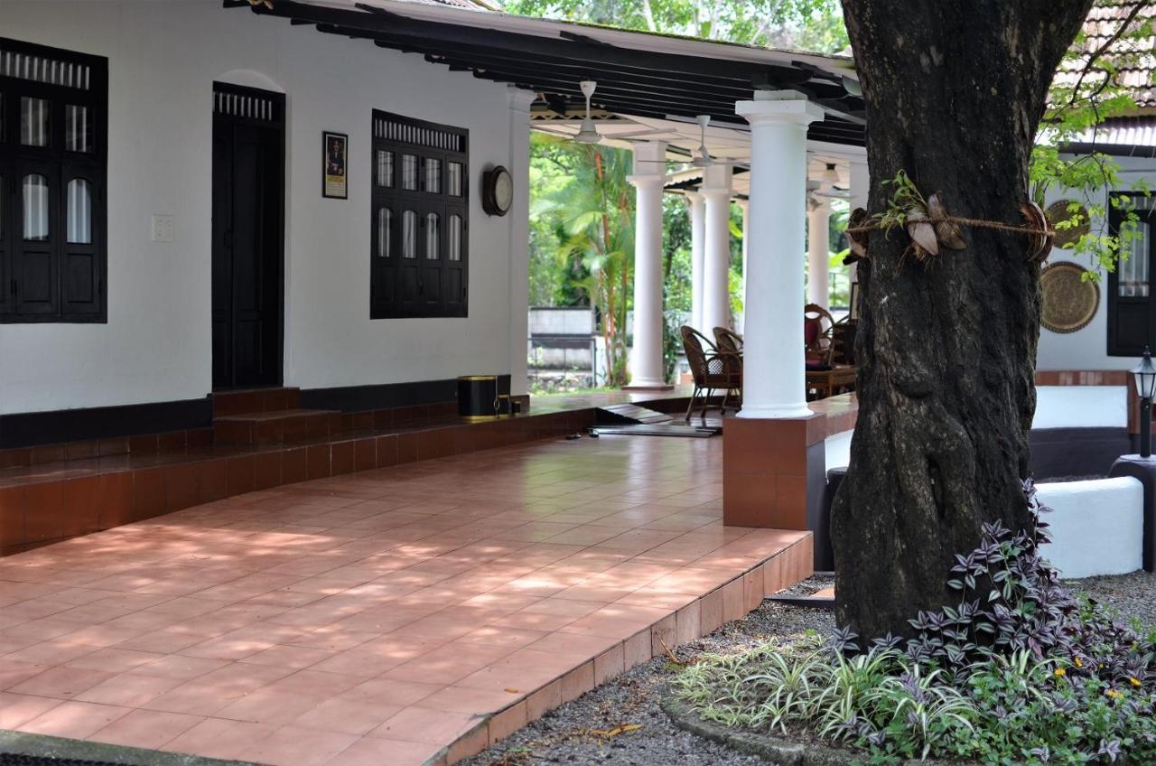Babira Brookside Heritage Resort คุมาราคม ภายนอก รูปภาพ