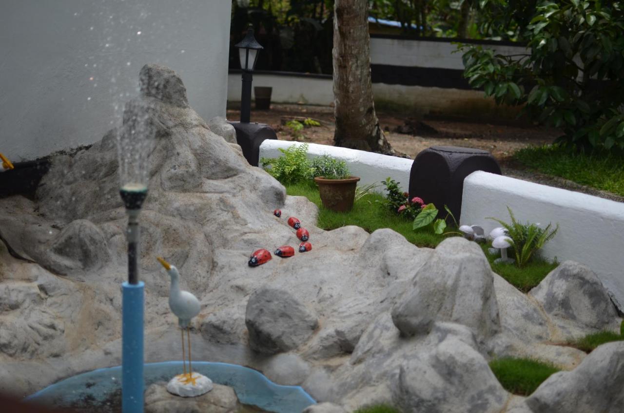 Babira Brookside Heritage Resort คุมาราคม ภายนอก รูปภาพ